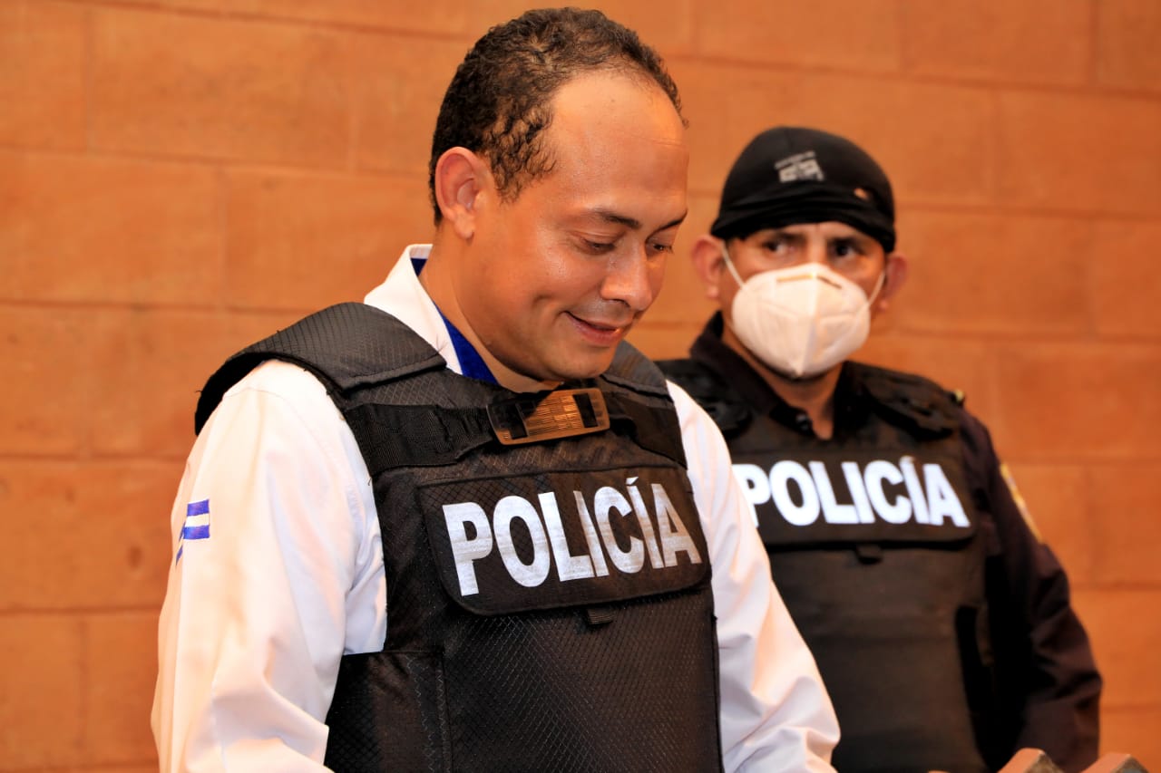 Trasladan a Adán Perdomo al Juzgado Segundo de Paz para requerimiento fiscal por peculado trasladan-a-adan-perdomo-al-juzgado-segundo-de-paz-para-requerimiento-fiscal-por-peculado